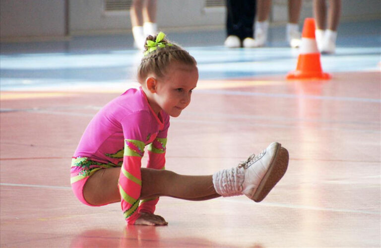 Занятия акробатикой в дошкольном возрасте, чем они полезны?