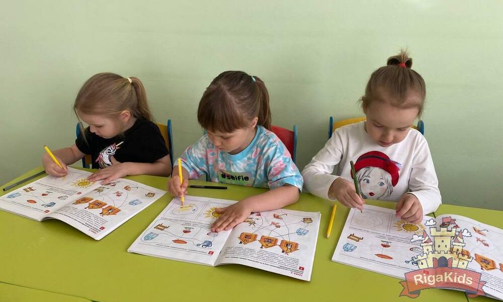 Обучение грамоте в детских садах РигаКидс